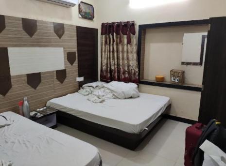 Hotel Bholenath Ujjain Exteriör bild